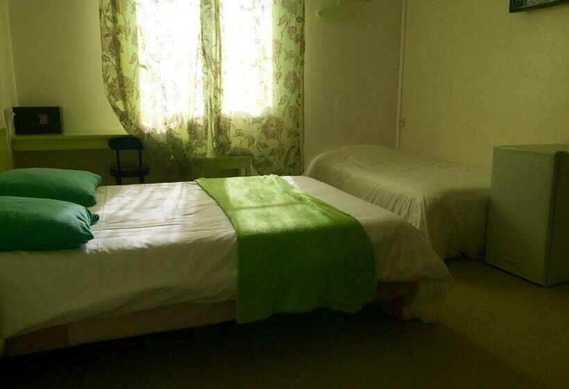 اتاق پنج‌تخته استاندارد, Family Hôtel