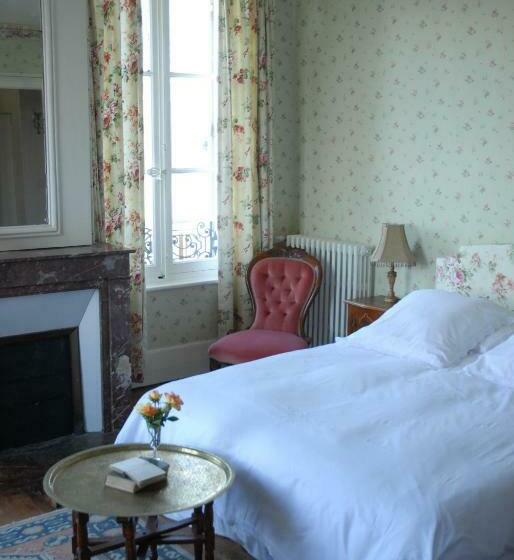 수피리어 룸, Chambres D'hotes Château De La Puisaye