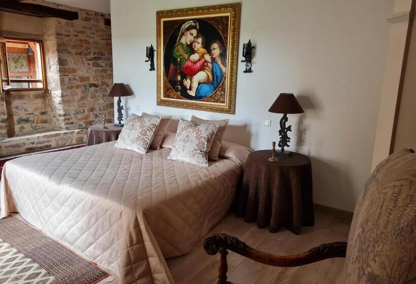 سوییت لوکس, La Maison Bakéa