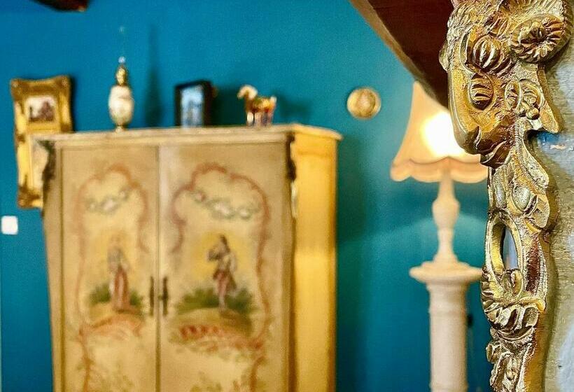 Номер Superior, Le Colombier De Cyrano Et Roxane