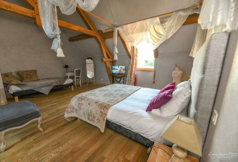 Номер Стандарт Трехместный, Le Manoir Du Pas Jahan