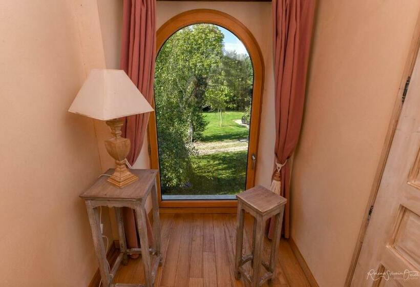 חדר בסיסי לשלושה, Le Manoir Du Pas Jahan