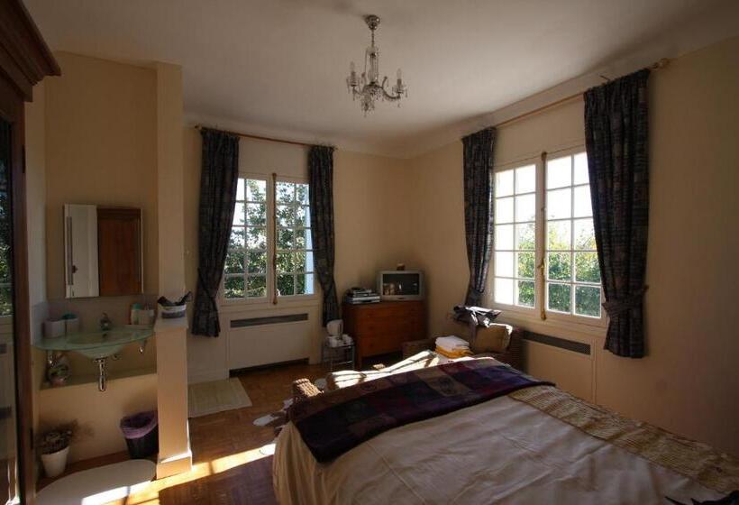 Номер Стандарт, The Retreat @ Le Grand Bois