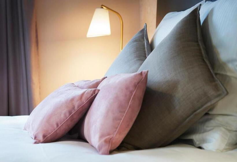 Номер Deluxe, Pont Du Chalon Hôtel And Restaurant