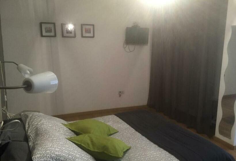 Семейный Номер, Hôtel U Passa Tempu