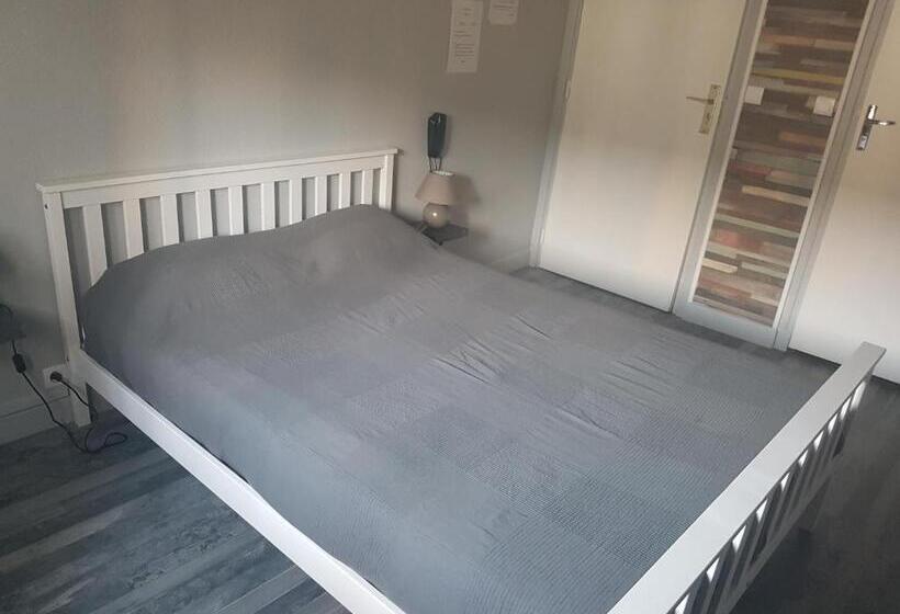 Quarto Estandar, Bernieres