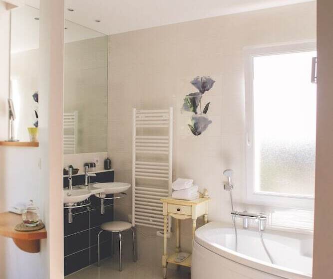 Family Suite, Domaine De L Echassier, The Originals Relais
