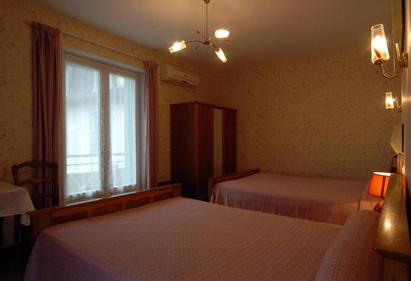 Четырехместный Номер Стандарт, Hôtel Du Lion D'or