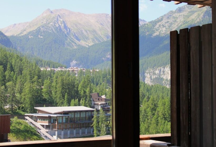 Номер Стандарт, Hôtel L Escale Blanche