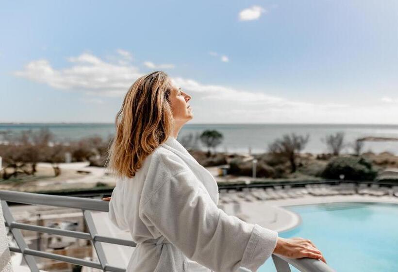 Люкс Deluxe Вид на Море, Hôtel Les Corallines – Thalasso & Spa