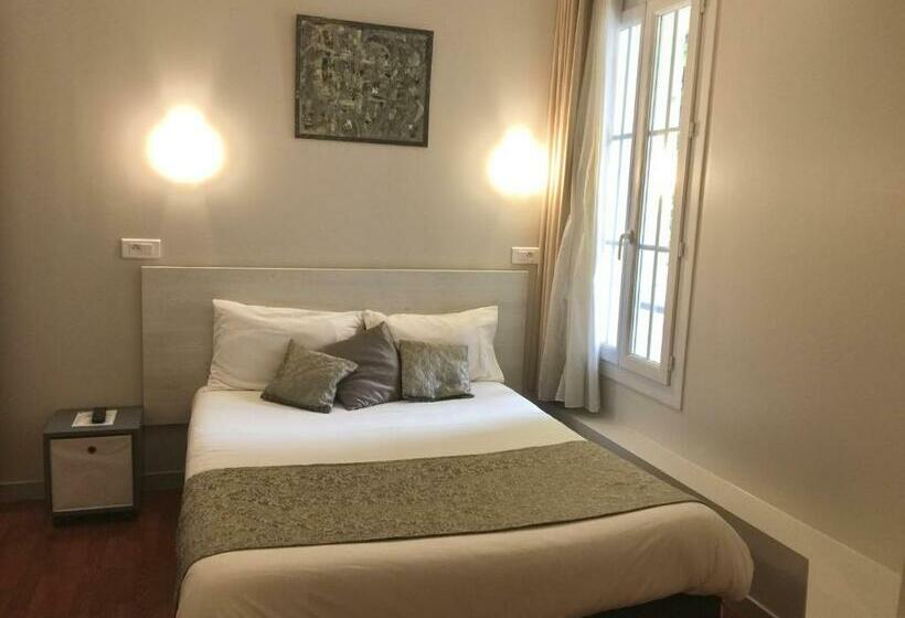 Номер Комфорт, Hôtel Vendôme