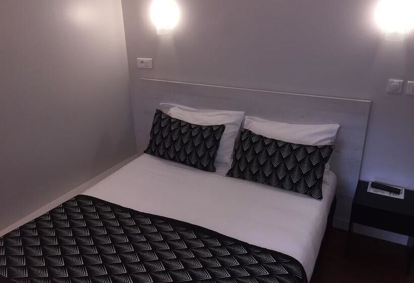 Номер Стандарт, Hôtel Vendôme