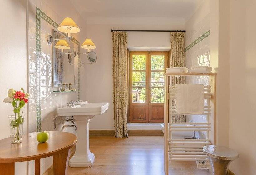 Quarto Deluxe, Le Grand