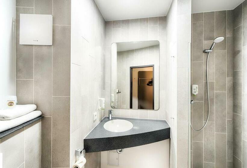 Номер Стандарт, B&b Hotel Kassel City