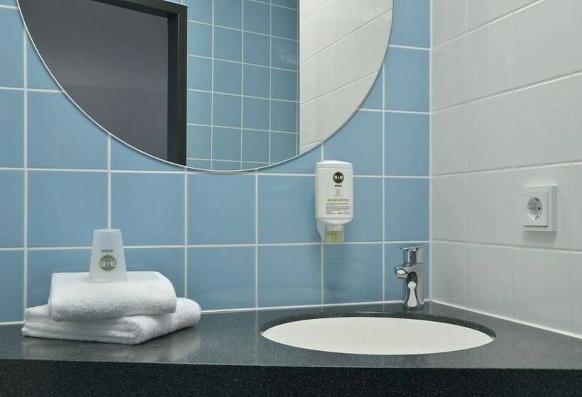 Quarto Triplo Estandar, B&b Hotel Nürnberg City