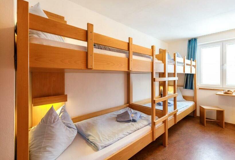 Четырехместный Номер Стандарт, Djh Jugendherberge Oberstdorf   Membership Required!