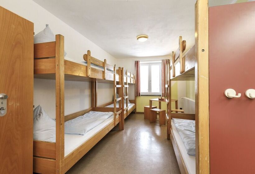 Семейный Номер, Djh Jugendherberge Oberstdorf   Membership Required!