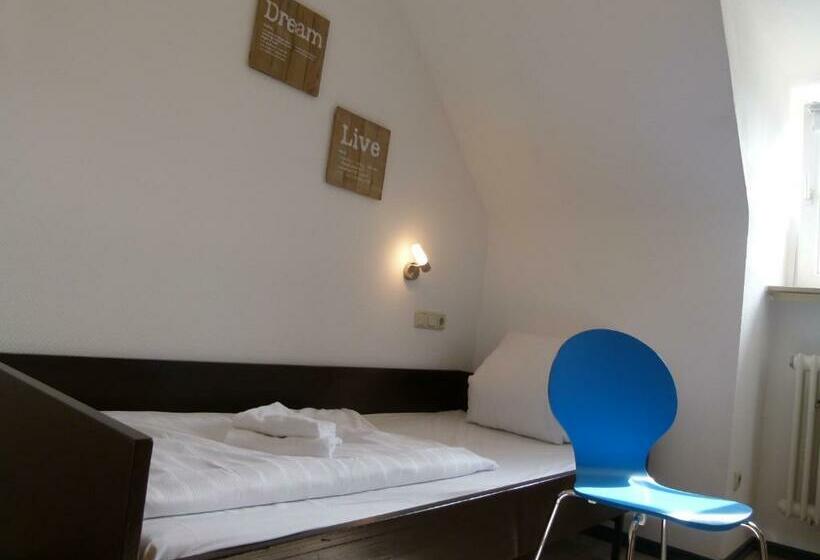 バスルーム共有のシングルスタンダード, Kolping Hostel Trier Im Warsberger Hof