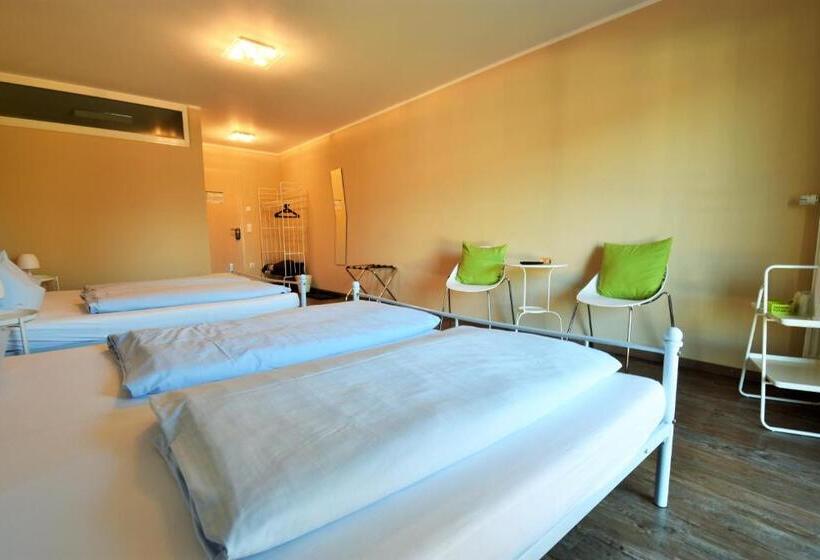スタンダード４人部屋, Motel Füssen Im Allgäu