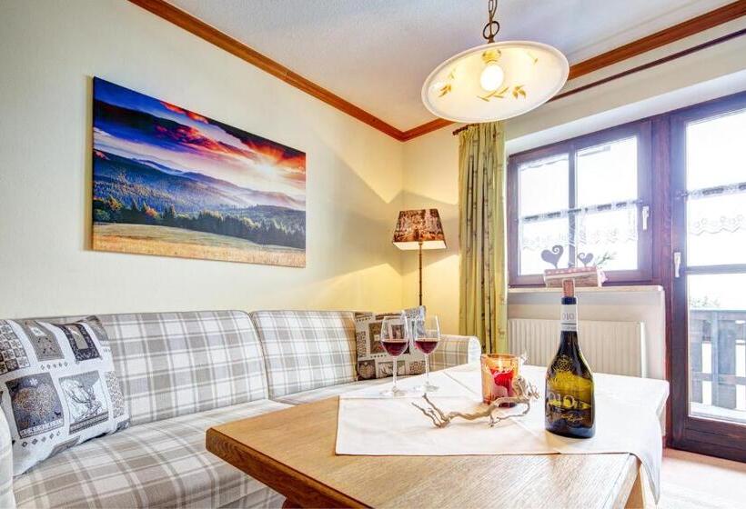 דירת חדר נוף לגינה, Seehotel Hartung & Ferienappartements