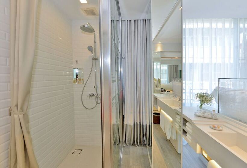 استودیوی استاندارد, Riva Arun Bangkok