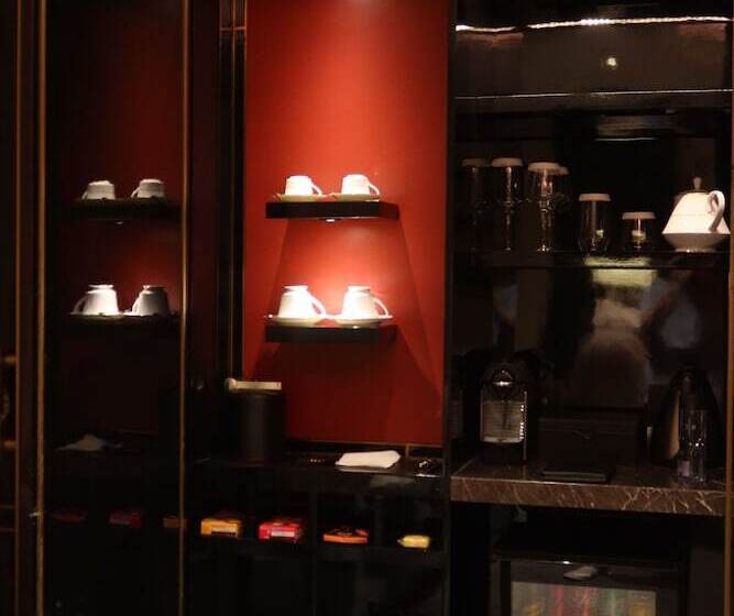 اتاق لوکس با تخت بزرگ, Waldorf Astoria Chengdu