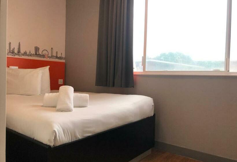 اتاق استاندارد برای معلولان, Easyhotel Croydon
