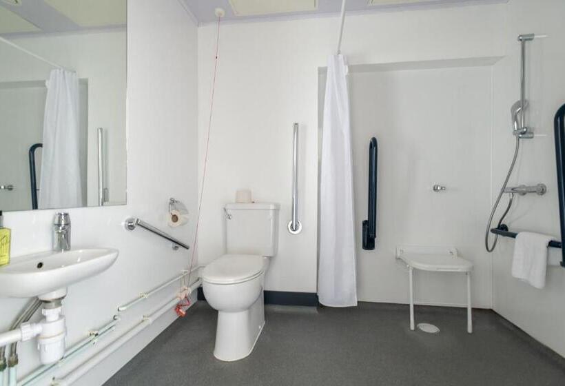 اتاق استاندارد برای معلولان, Easyhotel Croydon