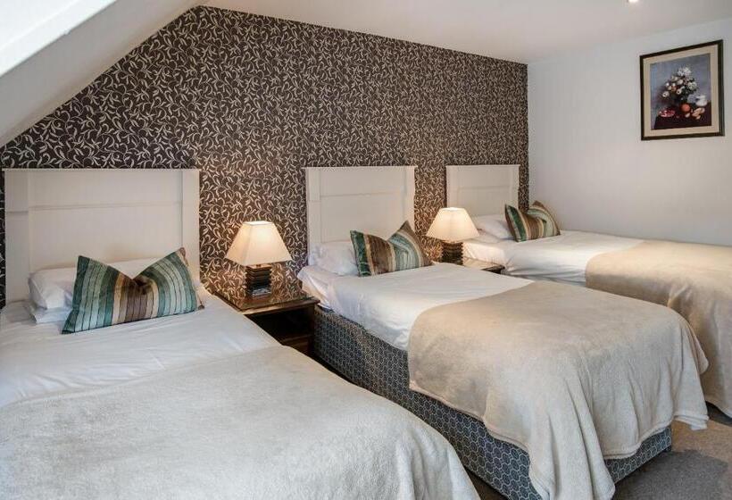 Трехместный Номер Классика, Queenshead Hotel Kelso