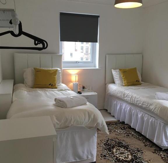 Номер Стандарт, Circle Guest House Bed Only