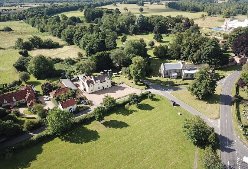 جناح, The Bedingfeld Arms