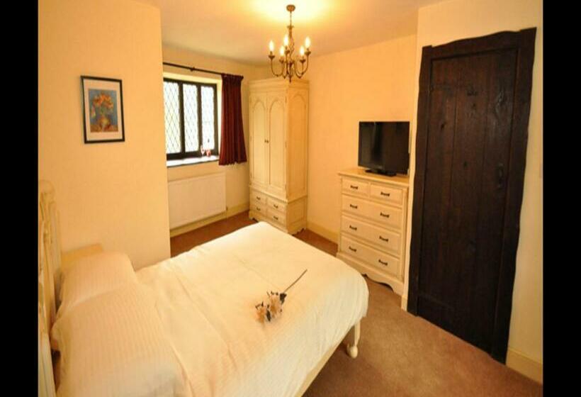Quarto Estandar, Langley Inn
