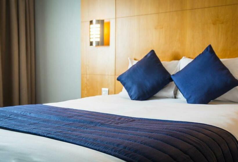 Номер Стандарт, Airport Hotel Manchester