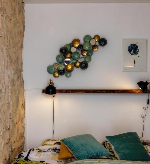 Quarto Estandar, Dios Esta Bien