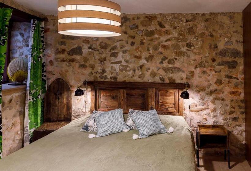 Quarto Estandar, Dios Esta Bien