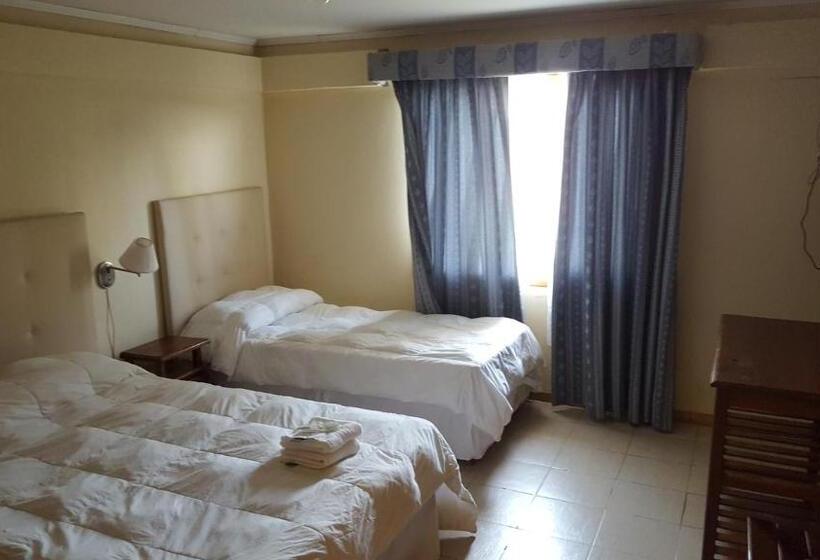 Трехместный Номер Deluxe, Calafate Hostel