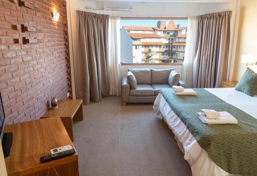 StandaardKamer, Fonte Arcada