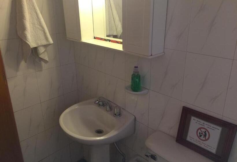 标准间, Silvercord B&b