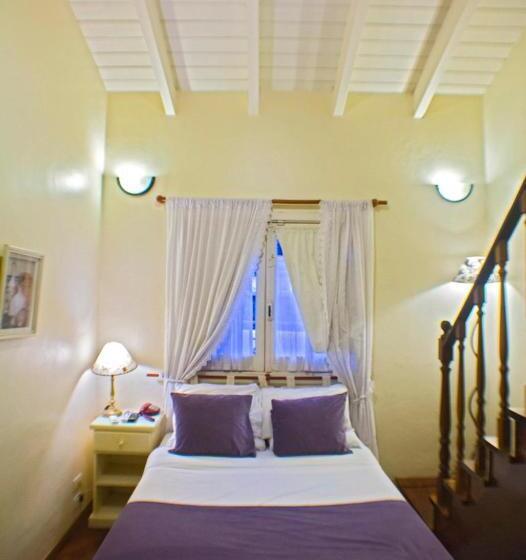 Четырехместный Номер Стандарт, Bernie S Bed & Breakfast , A 3 Kilometros Del Aerop Ezeiza, Van ,in Out, Free Ezeiza Airport