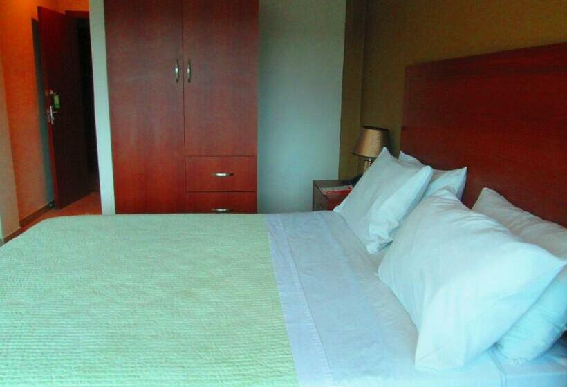 Quarto Estandar, Garzota Inn