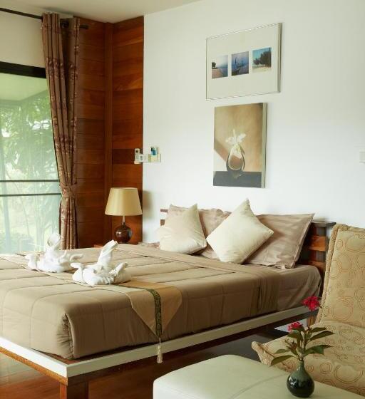 اتاق لوکس, Resolution Resort