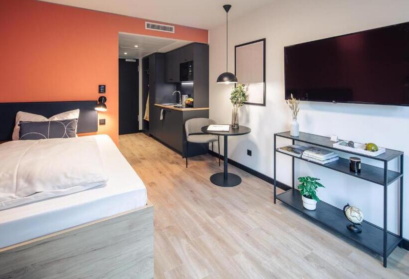Апартаменты 1 Спальня, The Base Munich