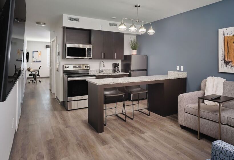 套房, Stayapt Suites College Station