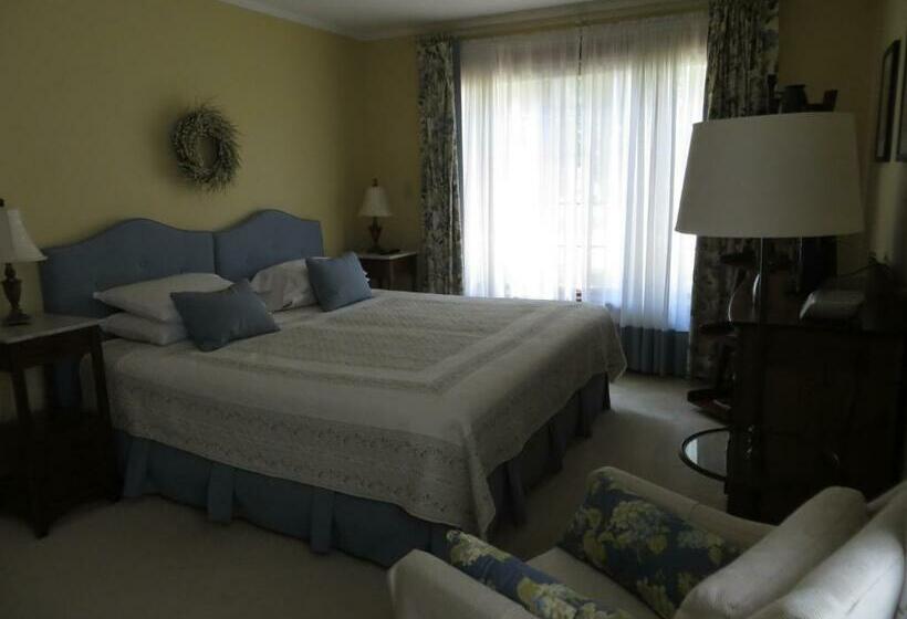 キングサイズベッドのスタンダードルーム, Cedar Gables Bed & Breakfast