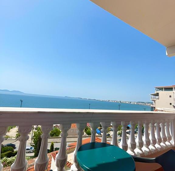 Apartamento 1 Dormitorio Vista Mar con Balcón, Nacional
