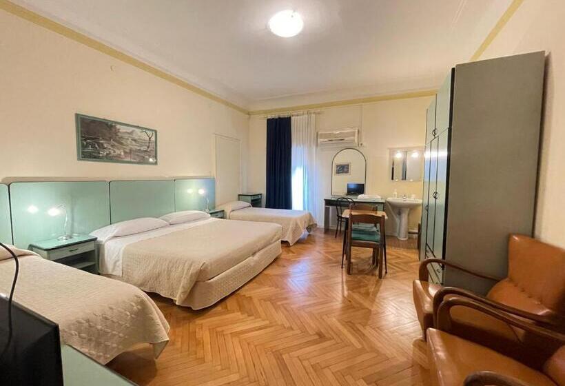 اتاق استاندارد چهارنفره با سرویس بهداشتی مشترک, Panorama Bologna Centro