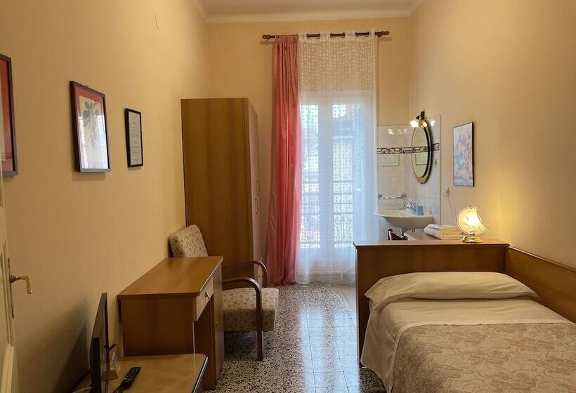 اتاق استاندارد یک تخته با سرویس بهداشتی مشترک, Panorama Bologna Centro