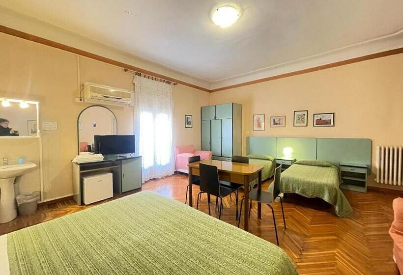 اتاق استاندارد سه تخته با سرویس بهداشتی مشترک, Panorama Bologna Centro