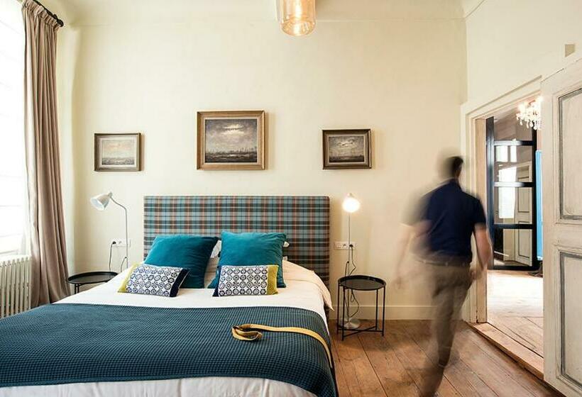 Quarto Deluxe, Ganda Rooms & Suites