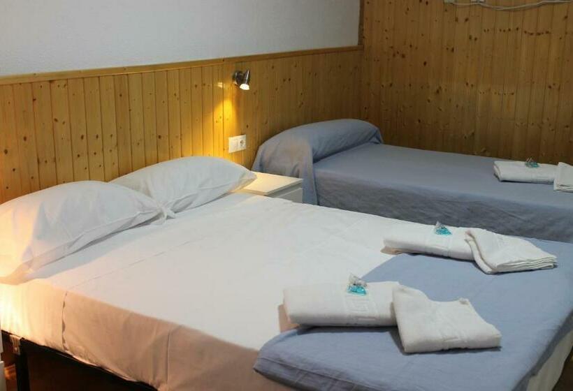 标准三人间, Hostal Amantes De Teruel